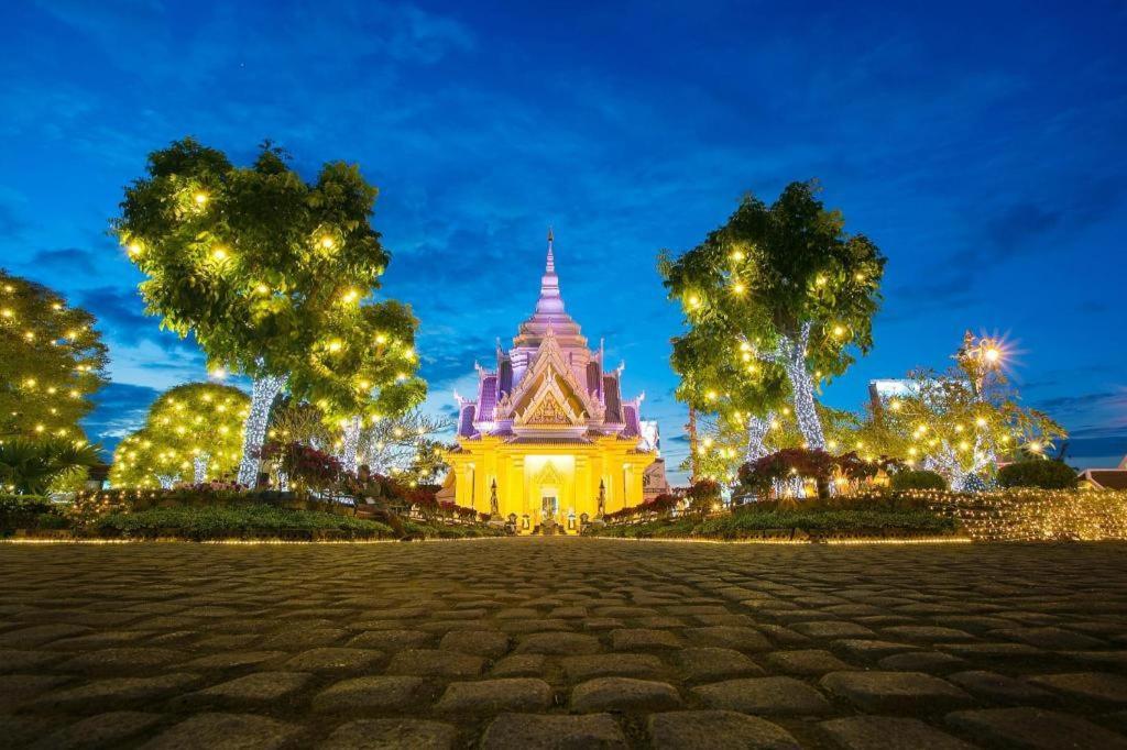 B2 Khon Kaen Boutique & Budget Hotel Екстериор снимка
