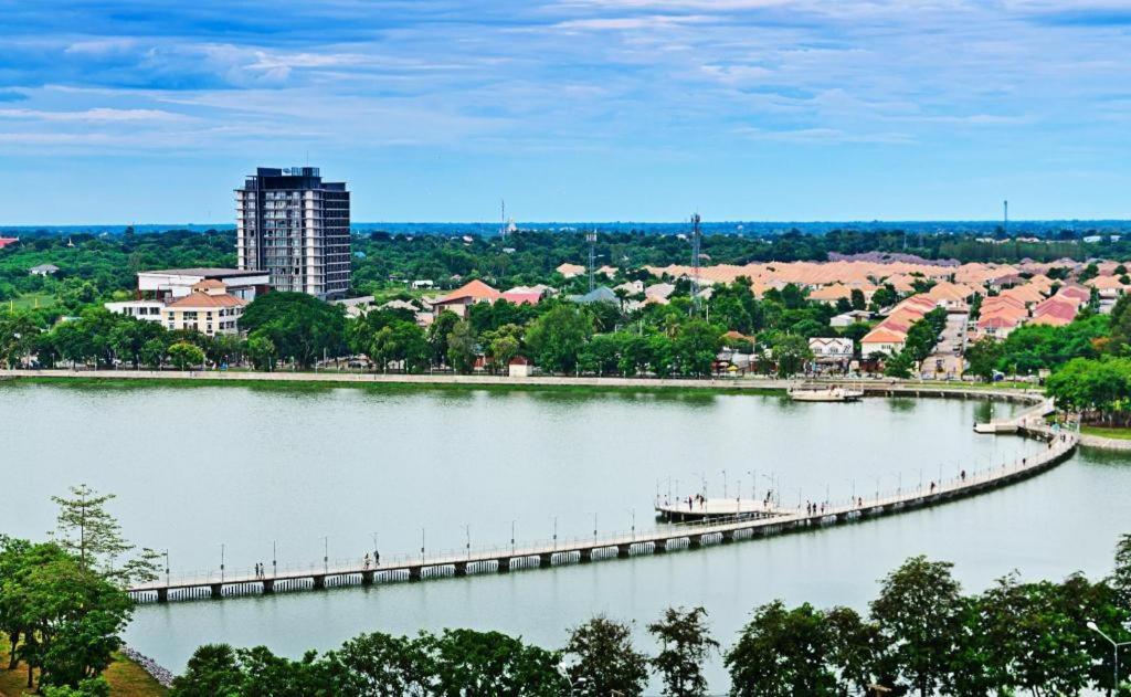 B2 Khon Kaen Boutique & Budget Hotel Екстериор снимка