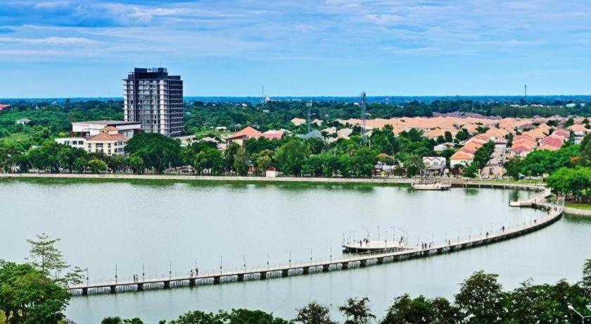B2 Khon Kaen Boutique & Budget Hotel Екстериор снимка